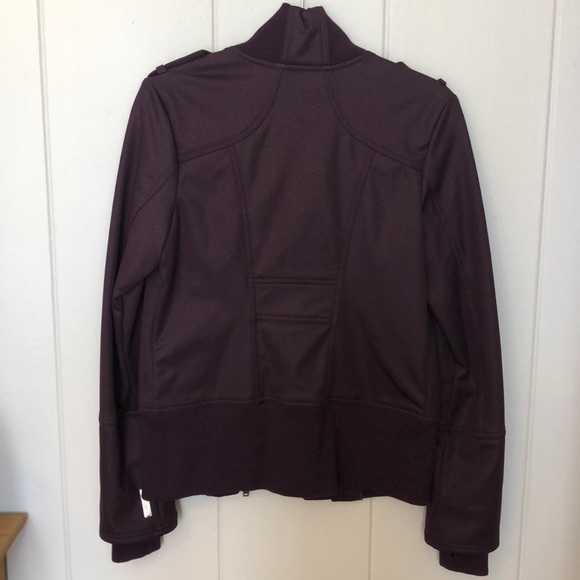 Zella Jacket - Picture 2 of 8